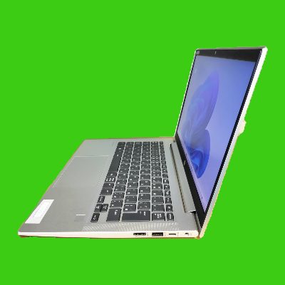 HP ProBook 430G8 写真4